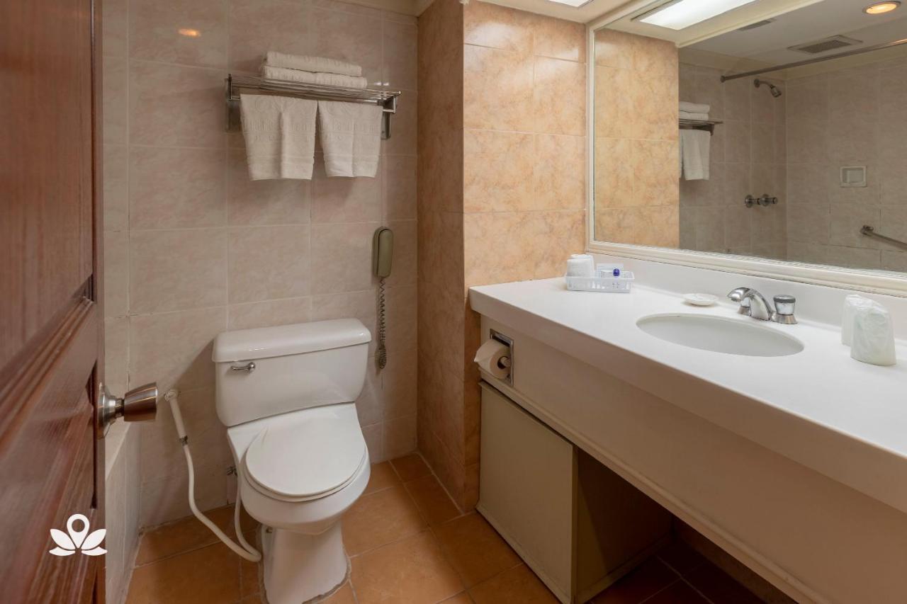 Zen Rooms Tiara Oriental Manila Makati City Zewnętrze zdjęcie